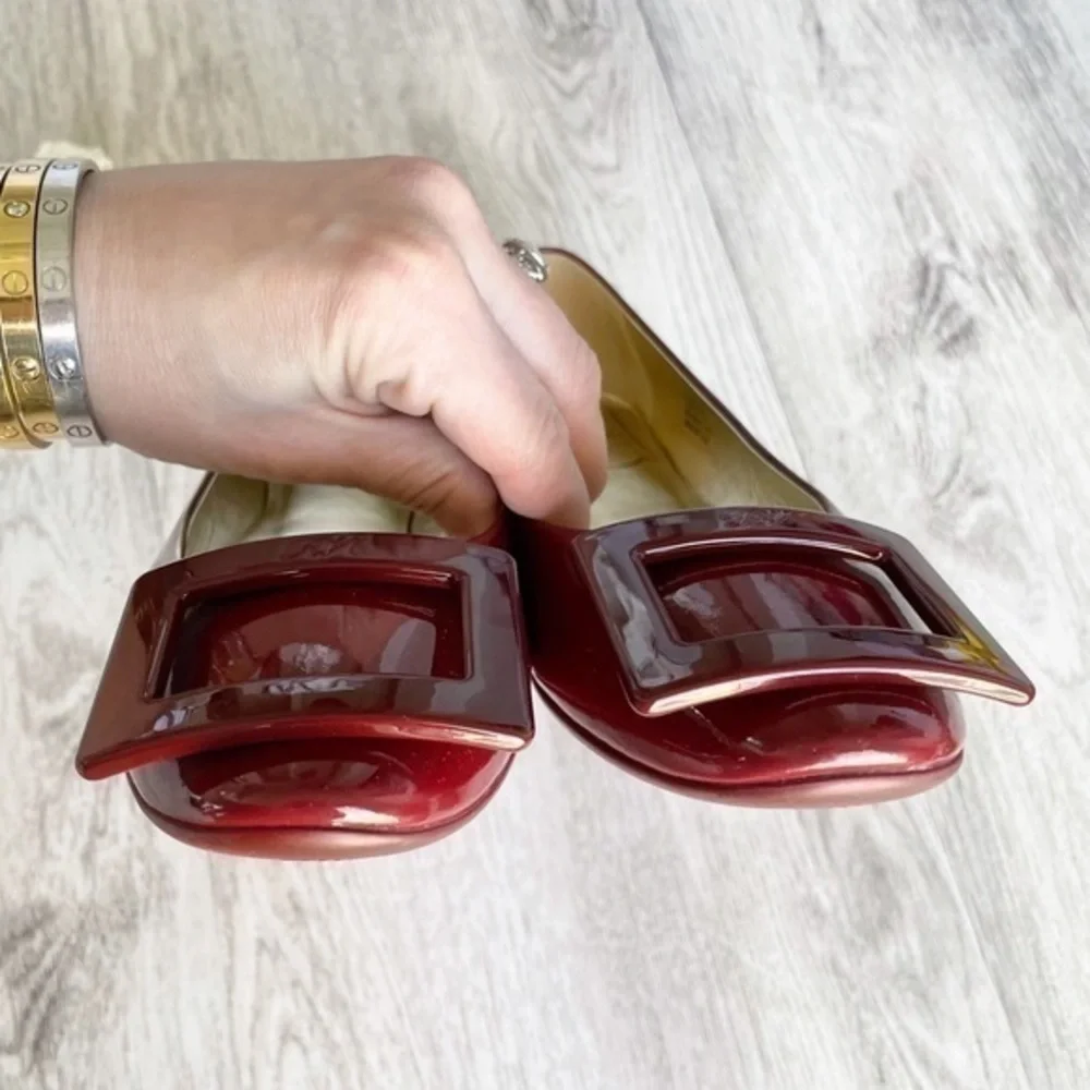 🆕 Roger Vivier Logo Buckle Patent Leather Ballet Flats Current Collection - Picture 11 of 16